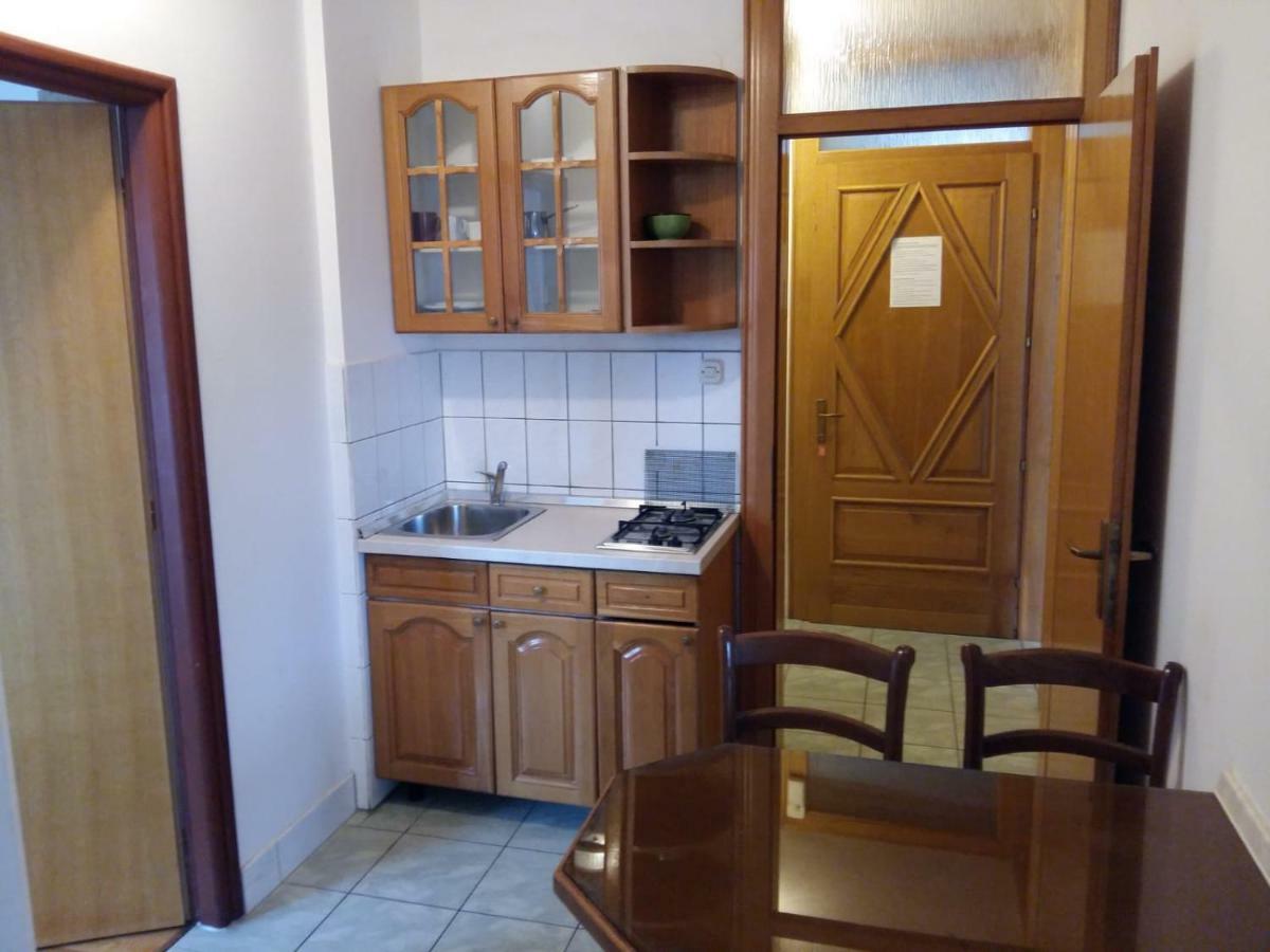 Apartments Villa Cherry Новалья Экстерьер фото